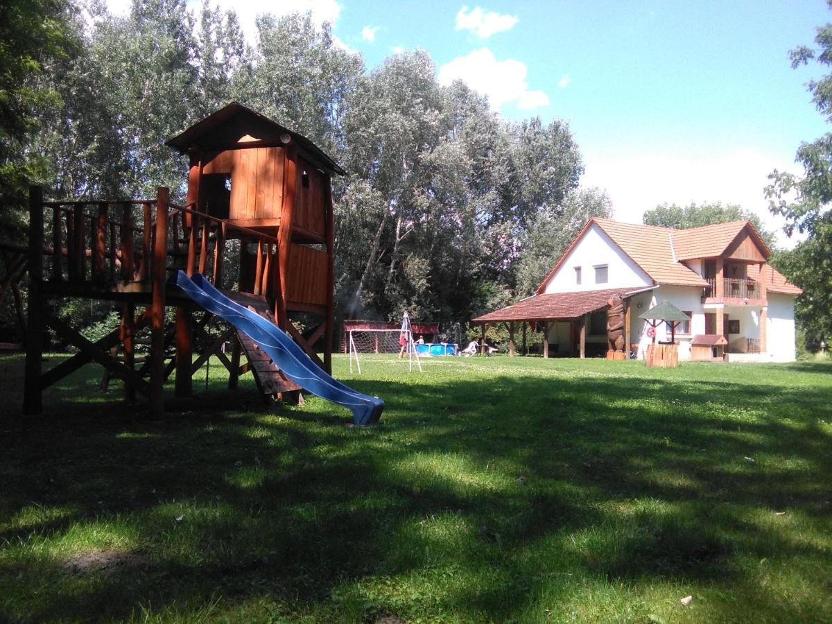 Maci Vendégház Bekescsaba Exterior foto